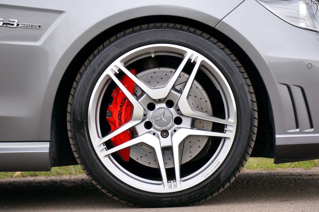 car, car wallpapers, wheel-1744910.jpg